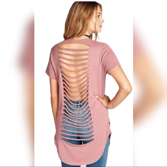 ♥️🆕💋 Oversized Pink Distressed Detail Top - Picture 2 of 4